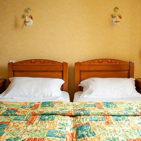 L'Hotel Du Nord - Quarré-les-Tombes Buitenkant foto