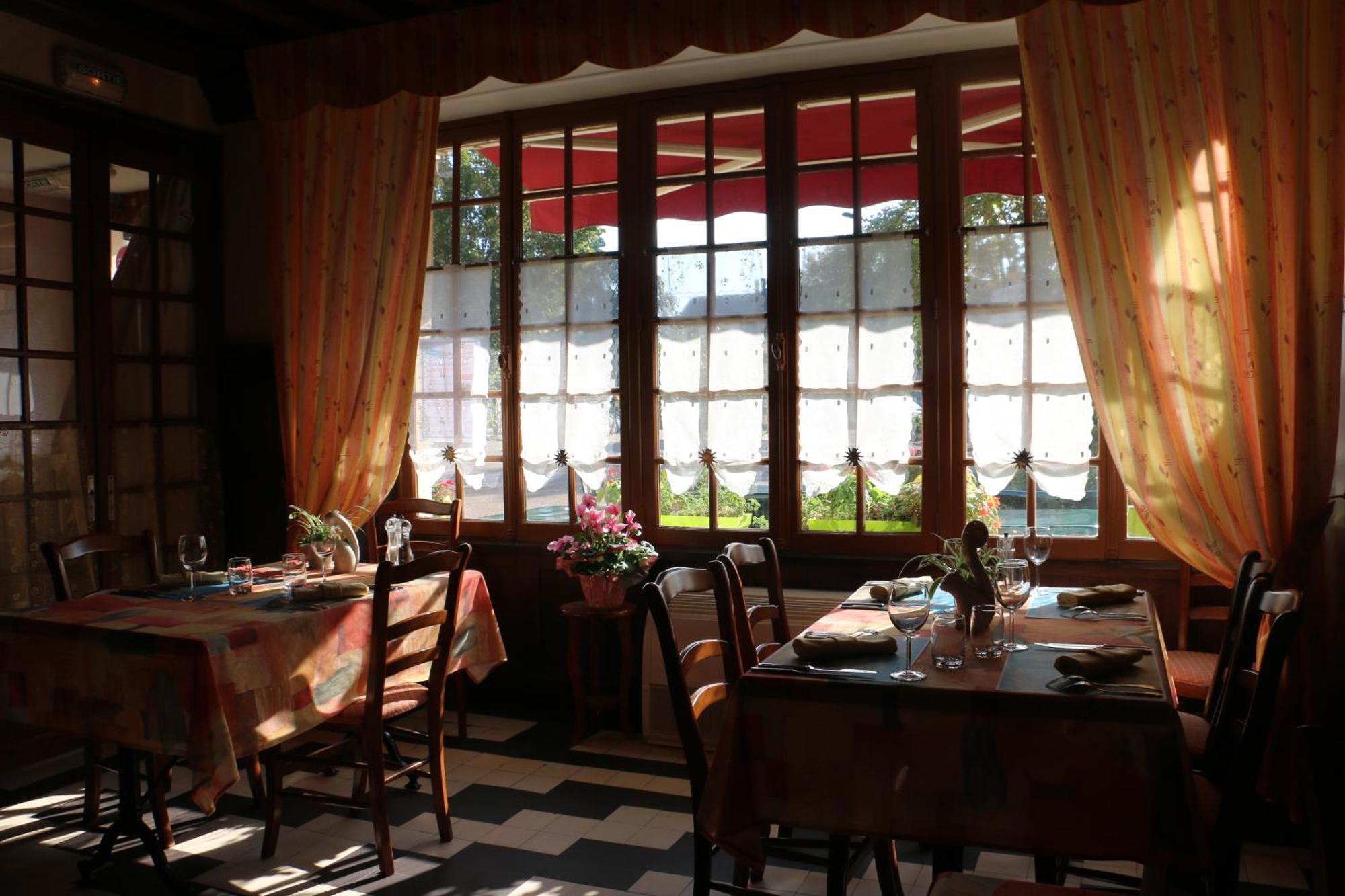 L'Hotel Du Nord - Quarré-les-Tombes Buitenkant foto