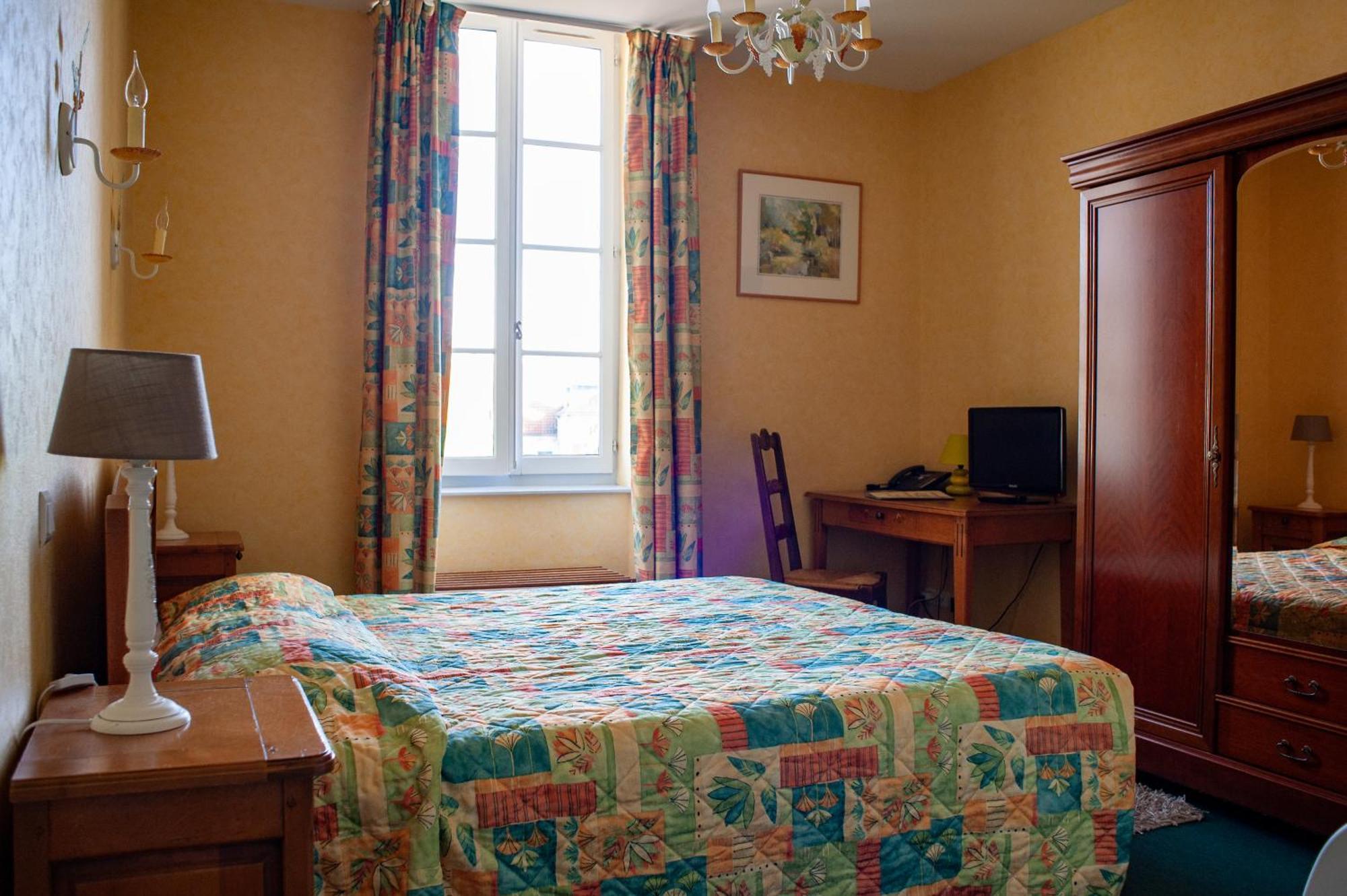 L'Hotel Du Nord - Quarré-les-Tombes Buitenkant foto